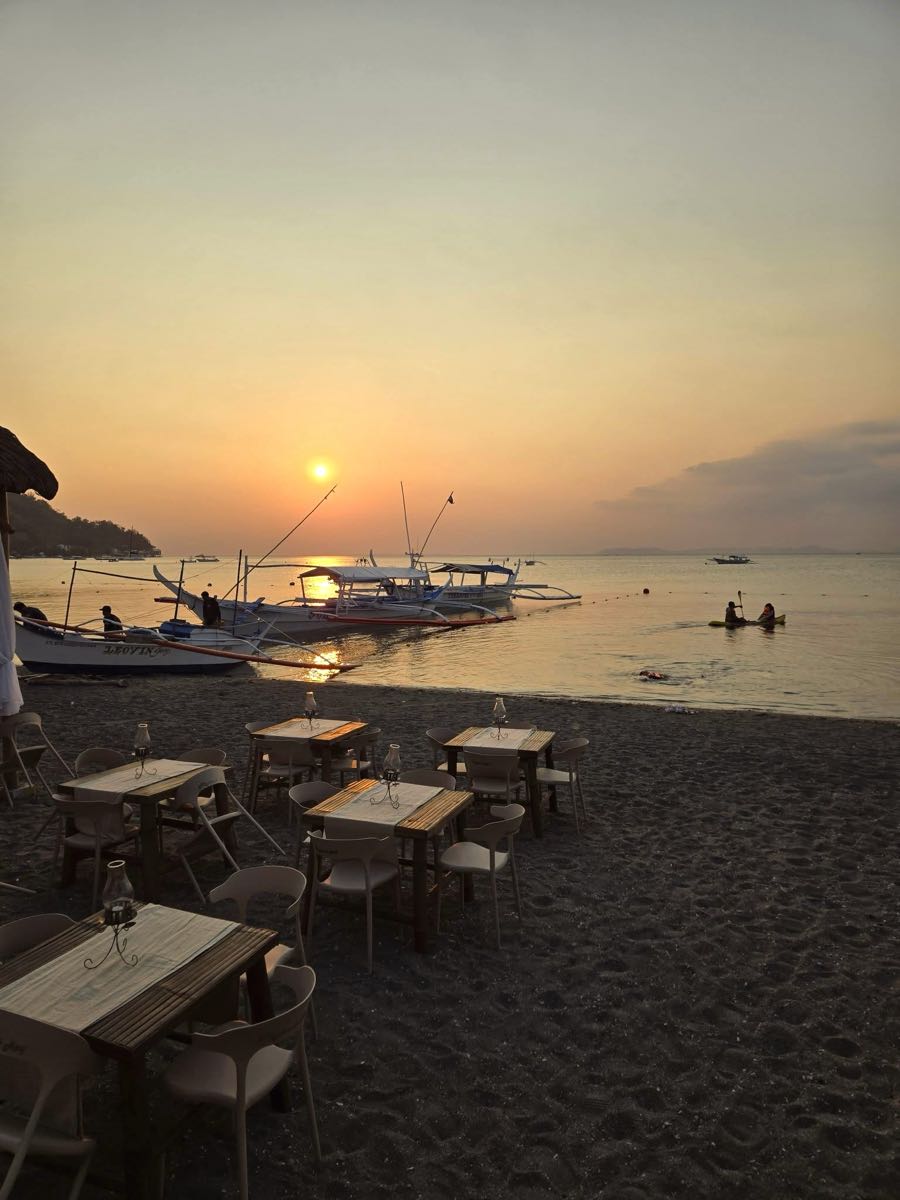 Dining at Rhythm and Reef
